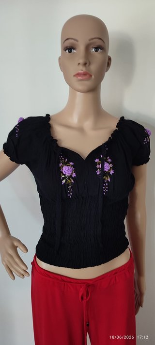 Top cotone nero con ricami viola