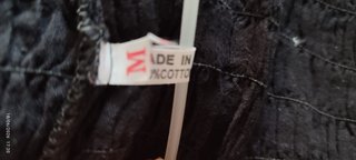 Top cotone nero con ricami viola