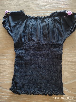 Top cotone nero con ricami viola