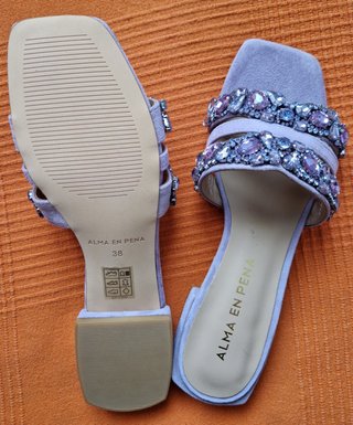 Sandalias Alma en Pena lila sin estrenar