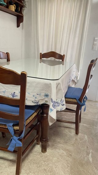 Mesa de cocina madera y cristal