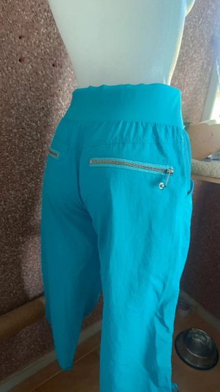 Pantalón corto playero turquesa