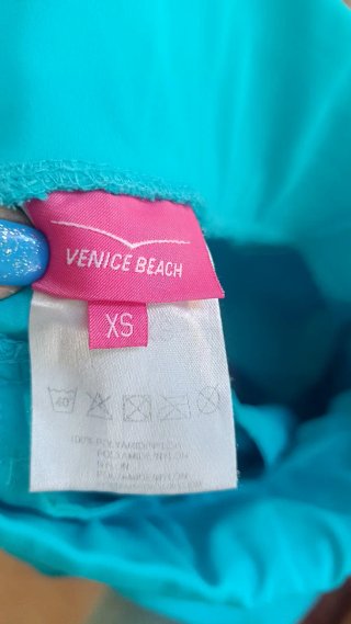 Pantalón corto playero turquesa