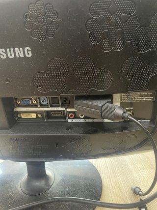 Televisor Samsung Negro 19”