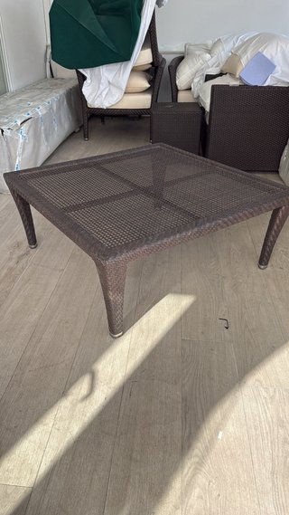 Elegante 4 sillones de ratán con cojines con mesa
