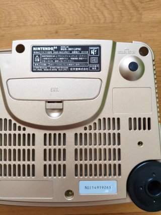 Nintendo 64 Gold NTSC-J + Mando Original