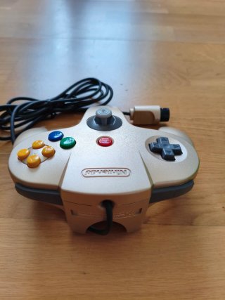 Nintendo 64 Gold NTSC-J + Mando Original