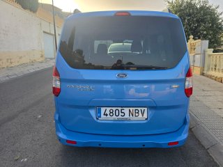 Ford Tourneo Courier 2015