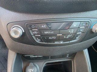 Ford Tourneo Courier 2015