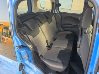 Ford Tourneo Courier 2015