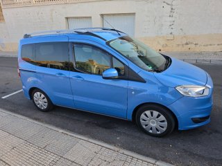 Ford Tourneo Courier 2015