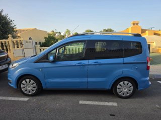 Ford Tourneo Courier 2015