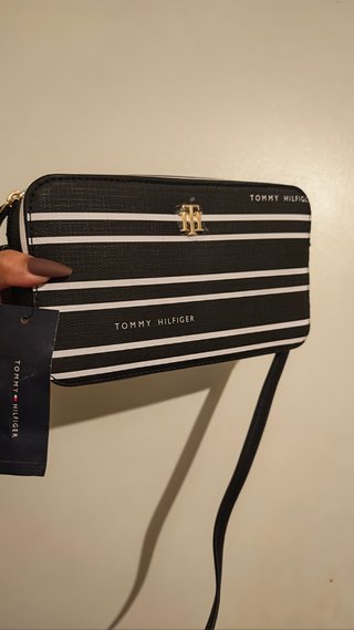Bolso Tommy Hilfiger Rayas Blanco y Negro