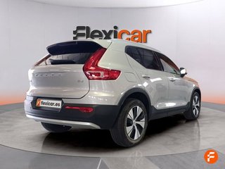 Volvo XC40 2.0 B3 G Core Auto