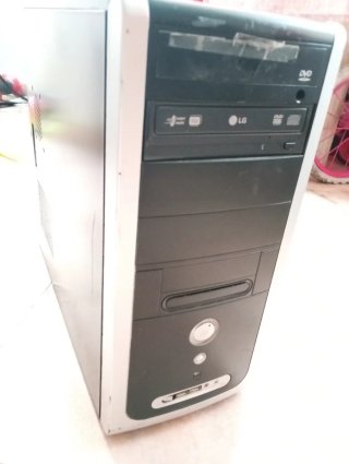 Torre sobremesa Intel