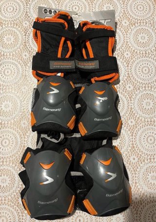 Patines en línea y protecciones. 41-42