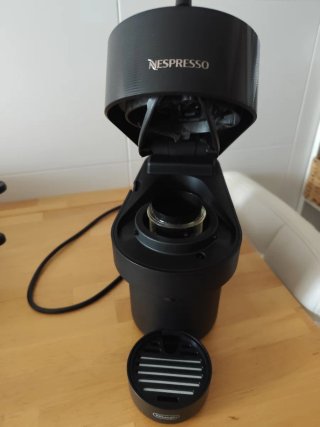 Cafetera Nespresso Vertuo DeLonghi