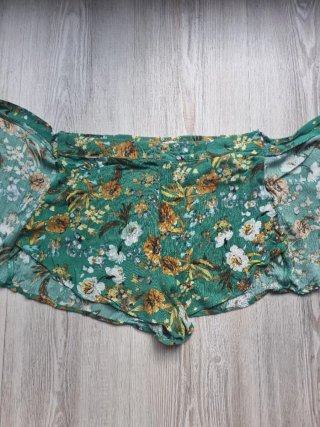 Falda Pantalón Verde Flores Pull&Bear