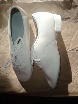 Zapatos  de baile (salsa,tango y jazz)etc.