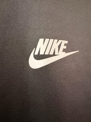 Sudadera Nike Gris Logo Pecho Banda Mangas