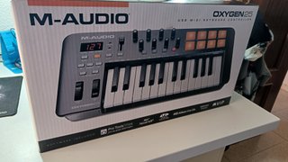 Teclado MIDI M-Audio Oxygen 25