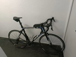 Bicicleta de carretera Giant de carbono