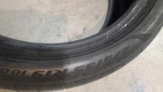Neumáticos Pirelli PZero 275 35 R19 100Y (2 x 150€