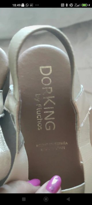 Sandalias Dorking Doradas