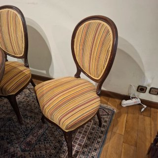 Conjunto de mesa y sillas de comedor