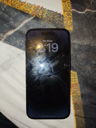 Realme GT 6 256GB Y iPhone 14 pro de 256GB