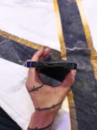 Realme GT 6 256GB Y iPhone 14 pro de 256GB