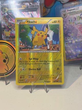 Carta Pokémon Pikachu 2015 reverse holo