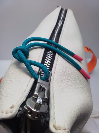 Bolso Bimba y Lola Piel Trapecio Blanco