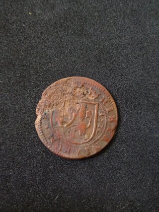 Moneda Antigua Escudo y Leyenda