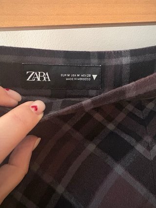 Falda midi cuadros Zara
