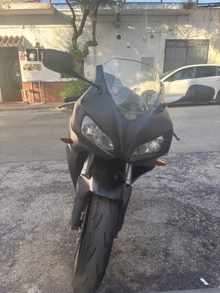 Honda CBR 1000RR fireblade