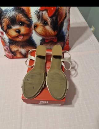 Sandalias Xti Talla 40 Beige y Dorado