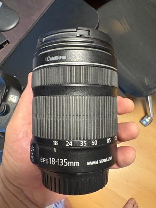 Canon EOS 750D + 18-135mm + Accesorios