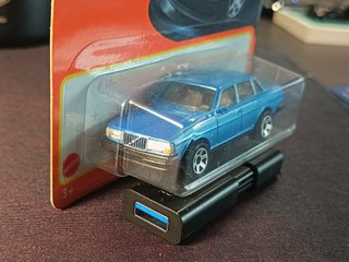 Matchbox 1986 Volvo 240 Azul