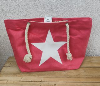 Bolsos de playa. No negociable