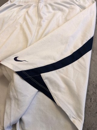 Nike Shorts Deportivos Blancos Negros 2000s