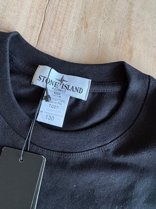 Conjunto Stone Island Camiseta y Pantalón Corto