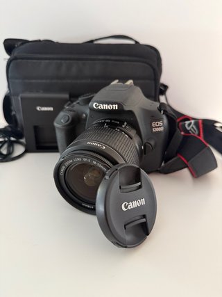 NUEVA Canon EOS 1200D DSLR Reflex + bolsa HAMA