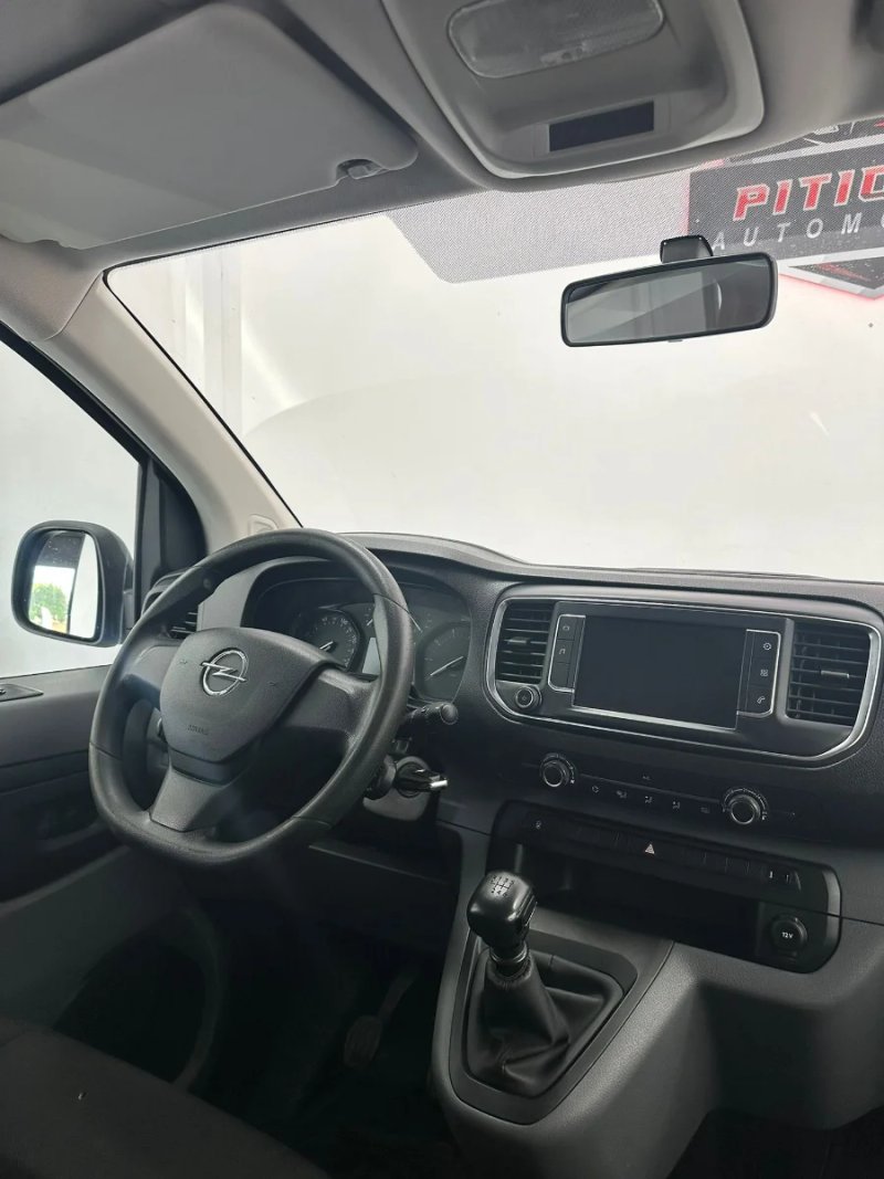 Opel Vivaro 2021, foto 8