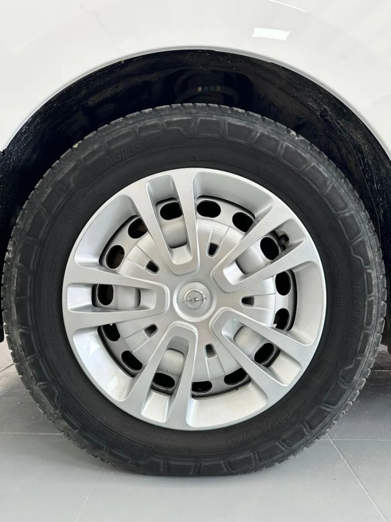 Opel Vivaro 2021, foto 11