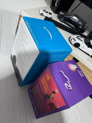 PACK Echo Pop sigillato + Lampadina Wiz Intelligente