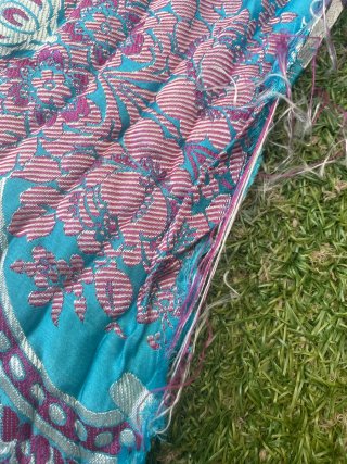 Precioso tejido de seda estampado