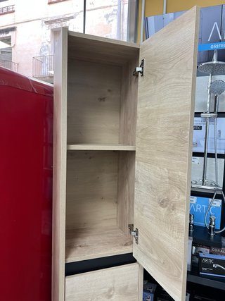 Columna de baño madera y negro