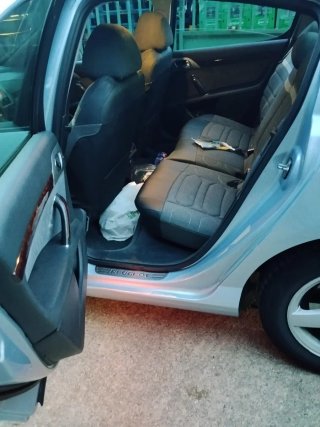Peugeot 407 2004