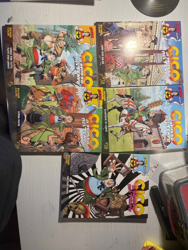 Lotto 5 fumetti Zagor presenta Cico a spasso nel t